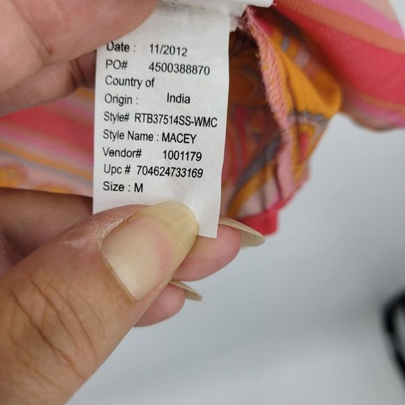 Bandolino Sleeveless Blouse M Pink Paisley Round Split Button Collar Gypsy - Picture 14 of 15